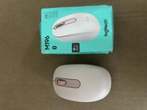 Mouse Inalámbrico Logitech M196  Rosa