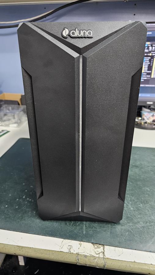 Gabinete Aluna KG15 Sin fuente (sin perifericos) Outlet
