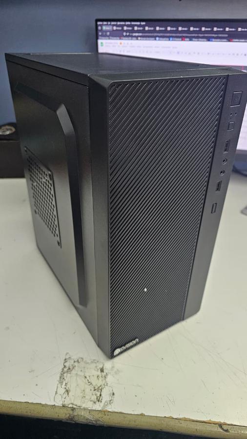 Gabinete Kit Ecovision s/Fuente EV-K70 y sin perifericos - Outlet